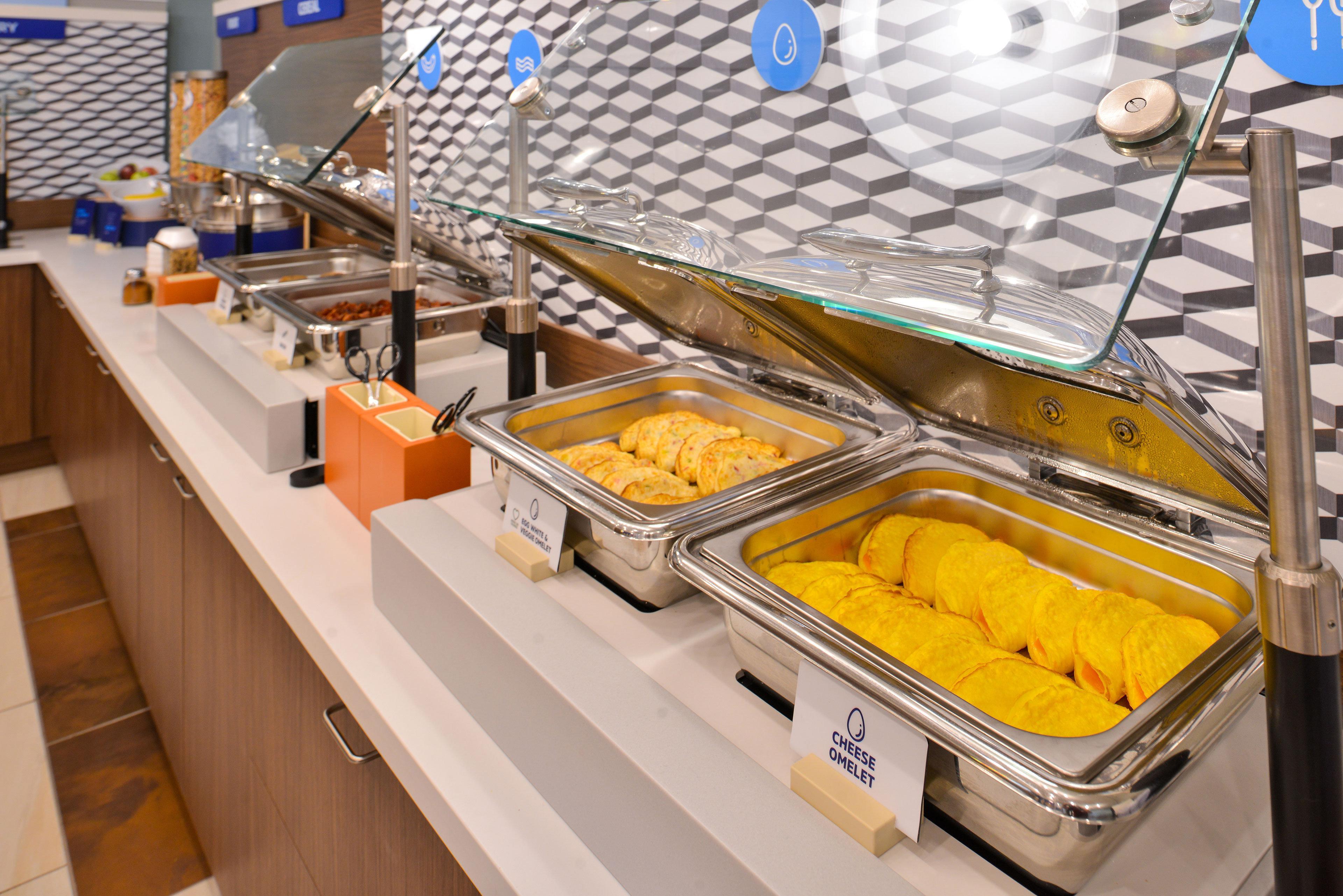 Holiday Inn Express & Suites Waterville - North By Ihg Bagian luar foto