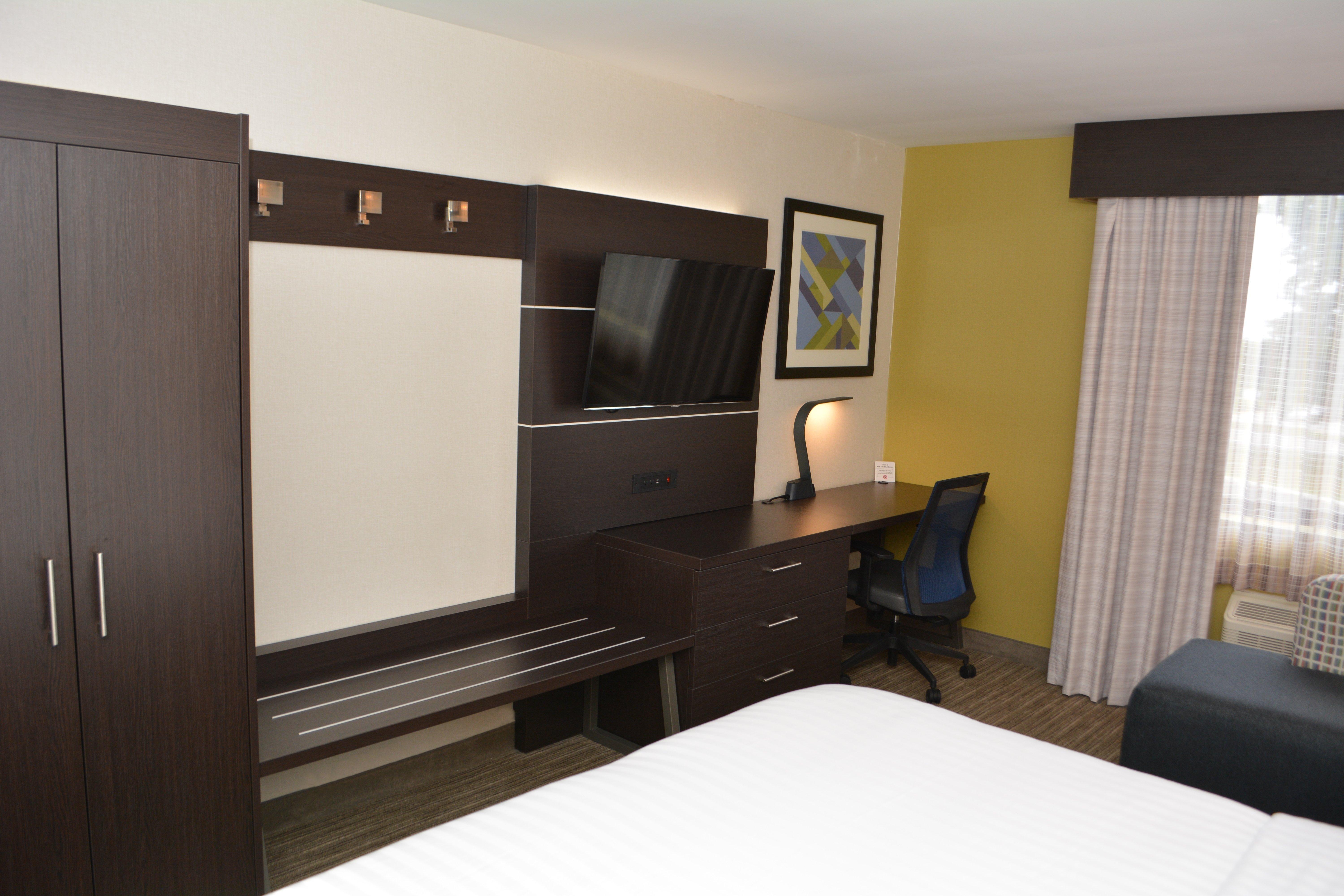 Holiday Inn Express & Suites Waterville - North By Ihg Bagian luar foto