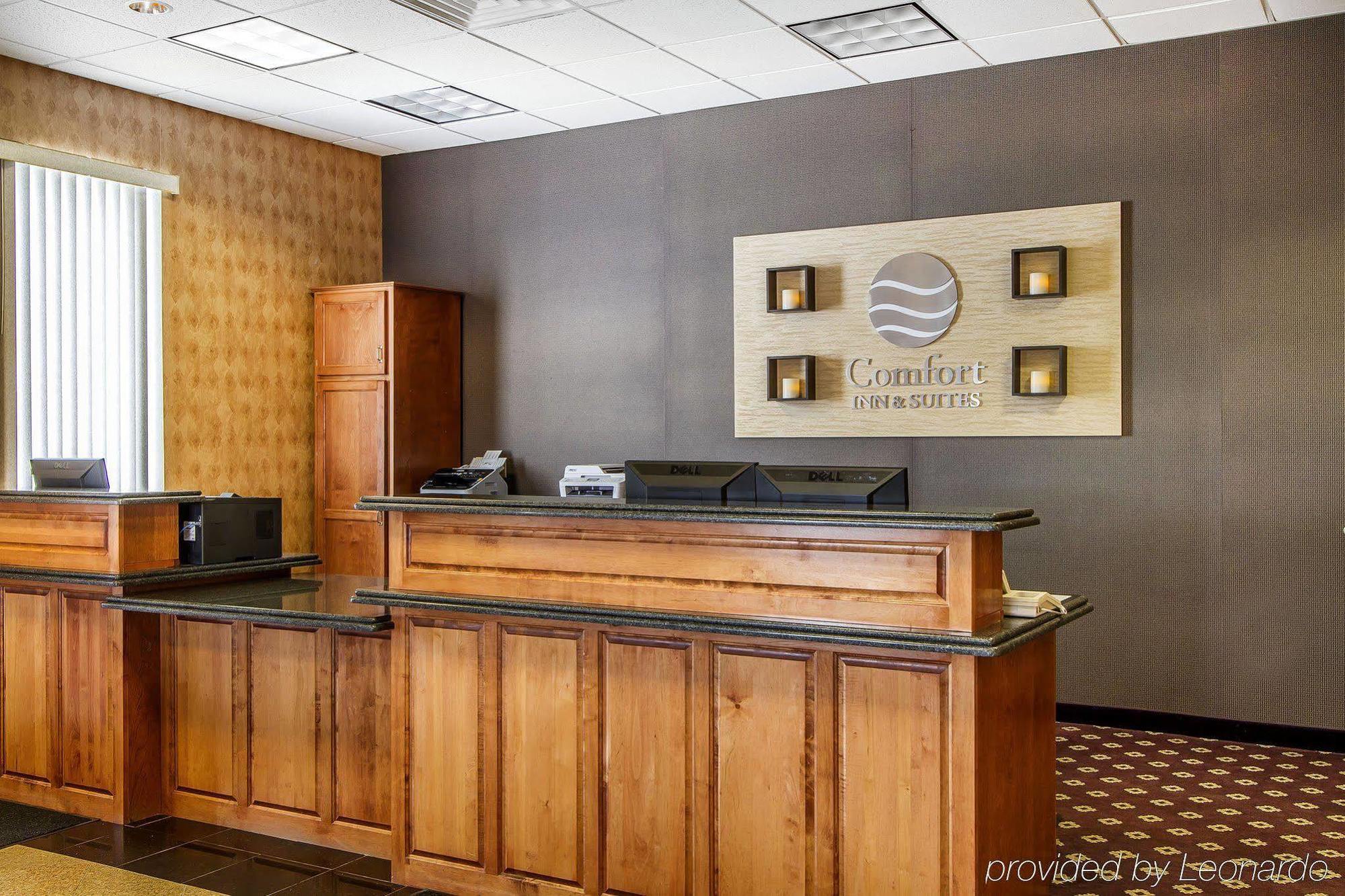 Holiday Inn Express & Suites Waterville - North By Ihg Bagian luar foto