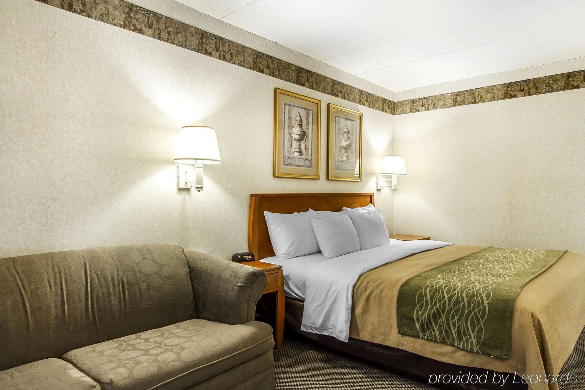 Holiday Inn Express & Suites Waterville - North By Ihg Bagian luar foto